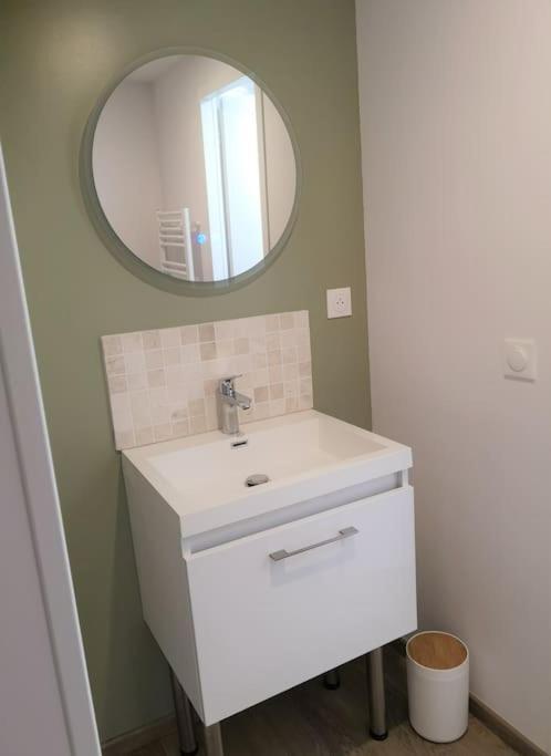 T1 Bis Proche Marais Avec Garage A Moto Apartment Bourges